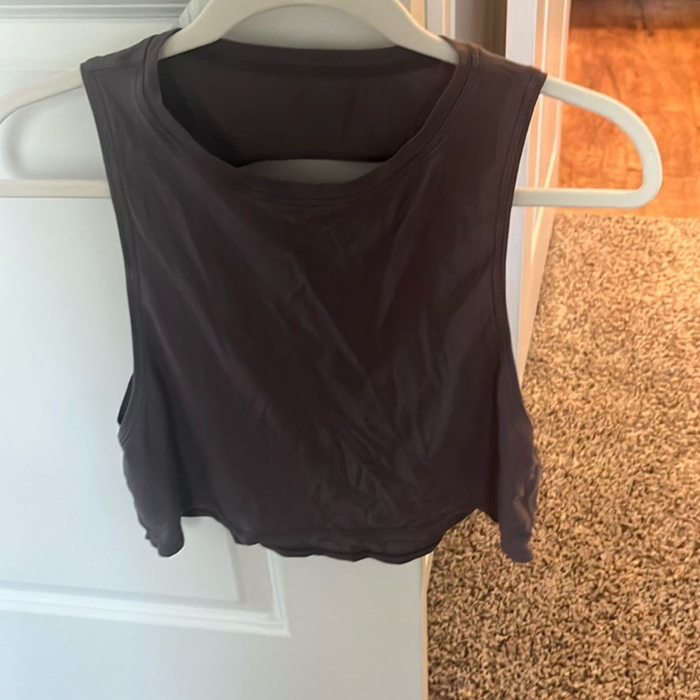 Lululemon muscle-t